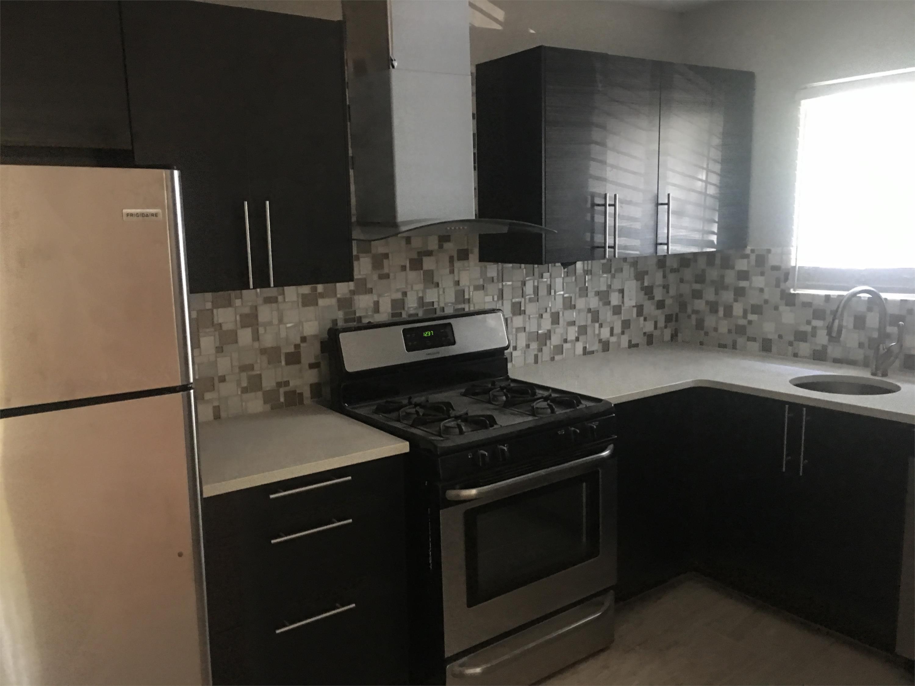 767 Greenwood Ave- 09