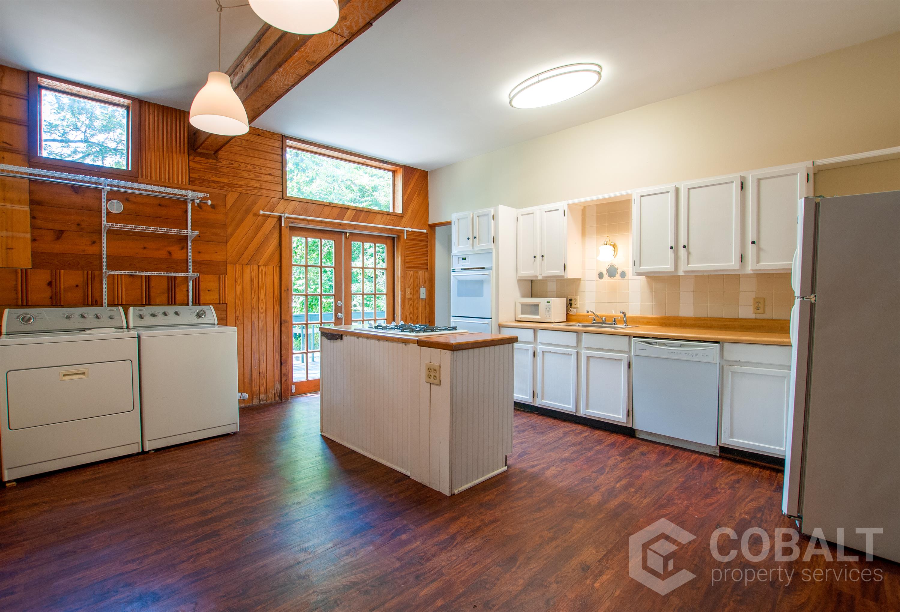 856 Monroe Drive NE - B