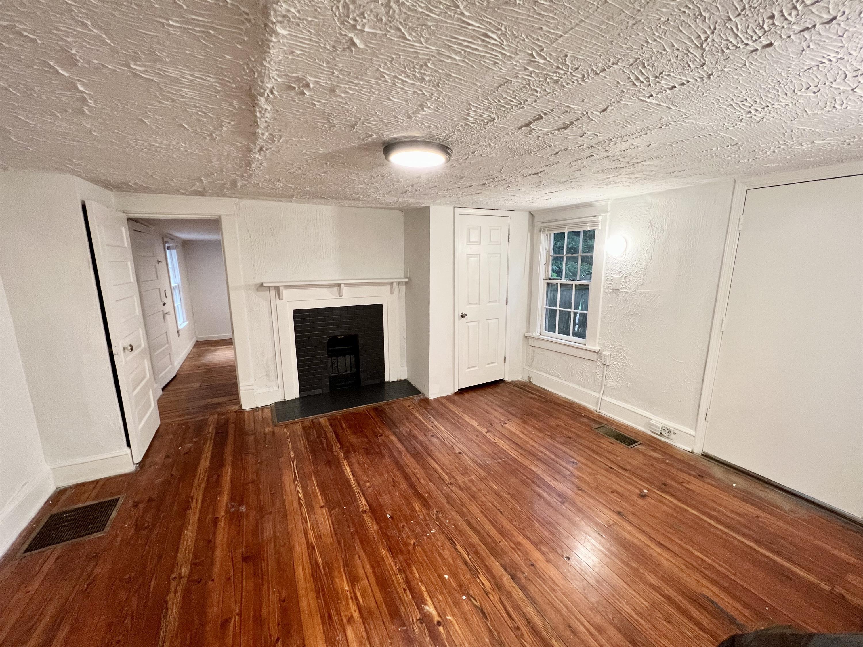853 Myrtle Street NE - 6