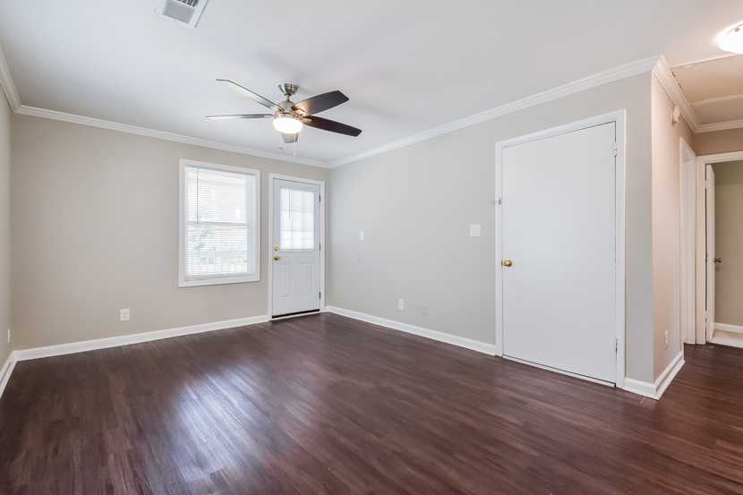 407 Angier Avenue NE - 202