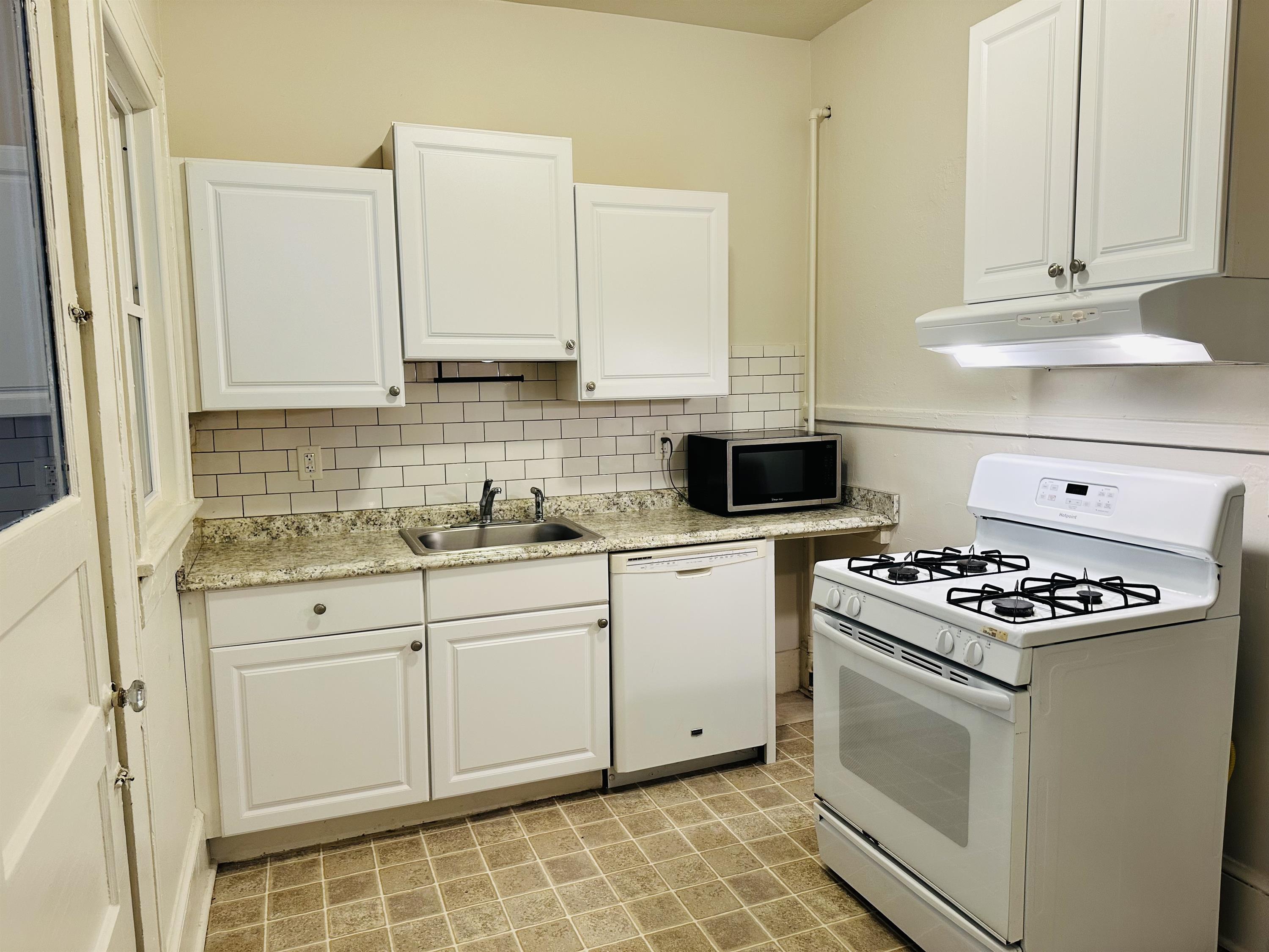 741 Ponce de Leon Ct - 8