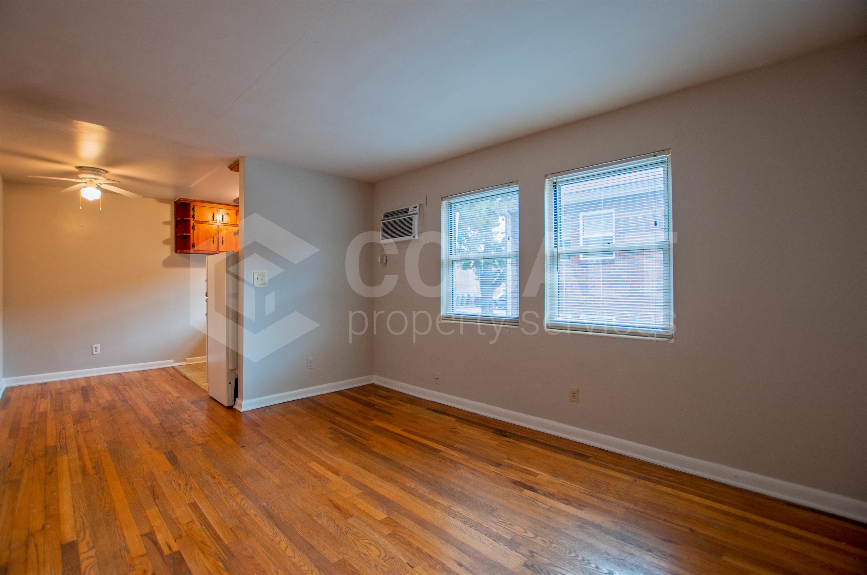 944 St. Charles Ave NE - 5