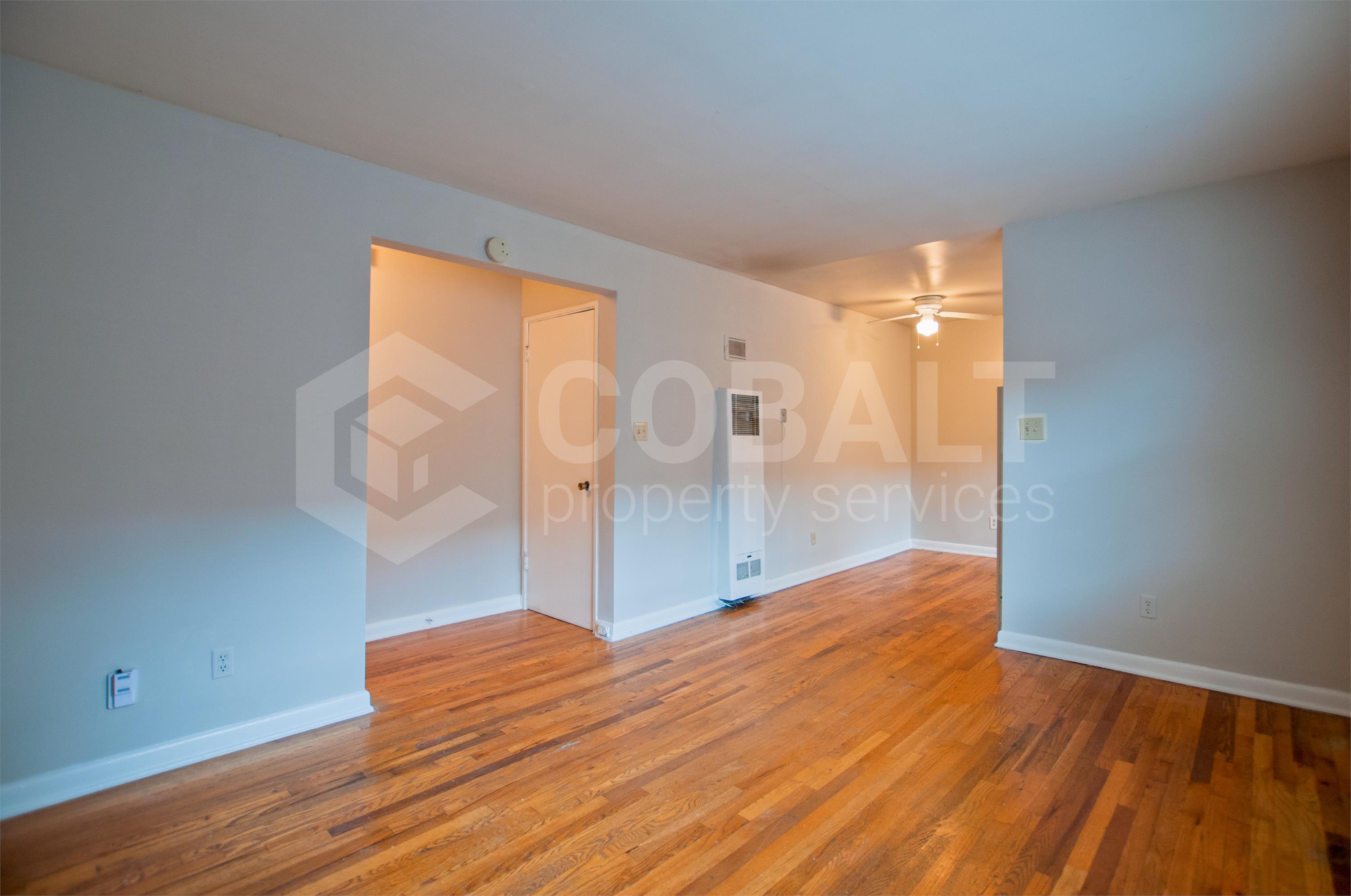 944 St. Charles Ave NE - 9