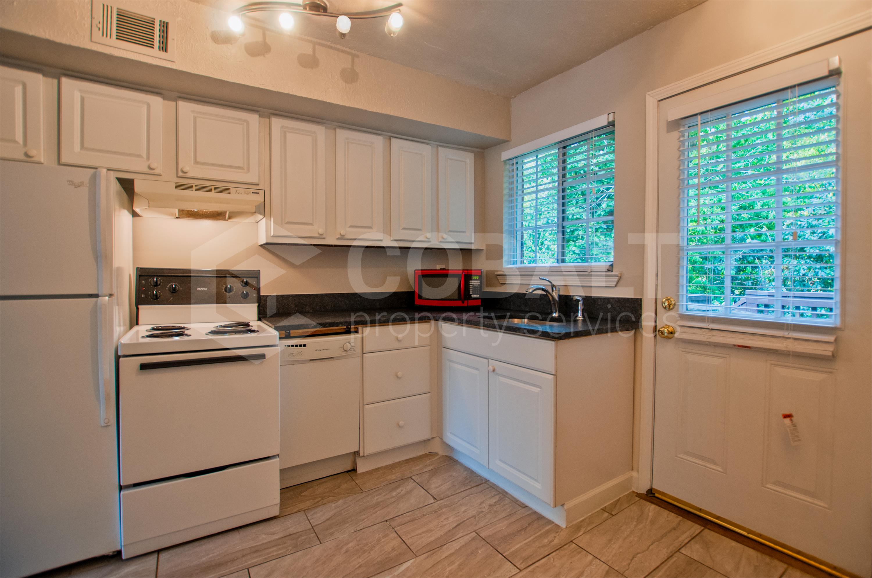 493 N. Highland Ave NE- 30