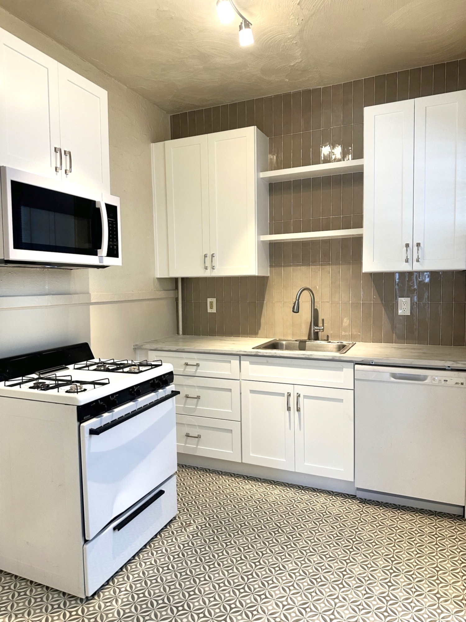 741 Ponce de Leon Ct - 7